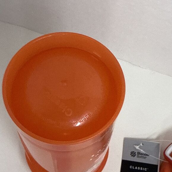 Blender Bottle Classic Shaker Cup Orange 28oz Special Edition Santa Leakproof - Picture 6 of 10